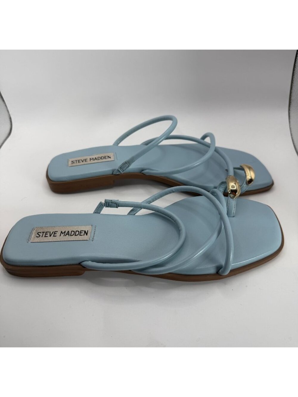 Steve Madden Light Blue Strappy Sandals With Gold Accent Square Toe Size 8.5M Pr